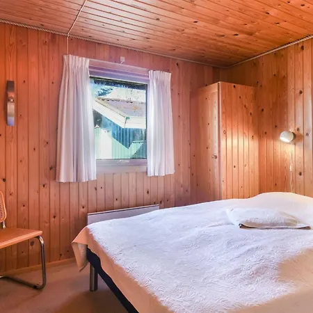 Bedri - 150m From The Sea By Interhome