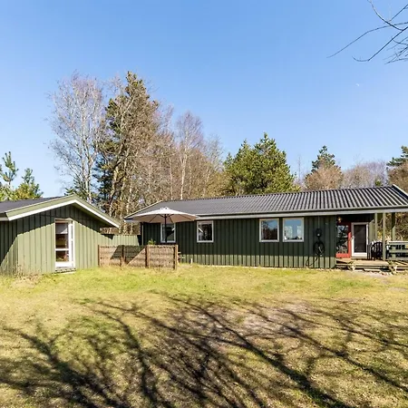 Semesterbostad Bedri - 150m From The Sea By Interhome *